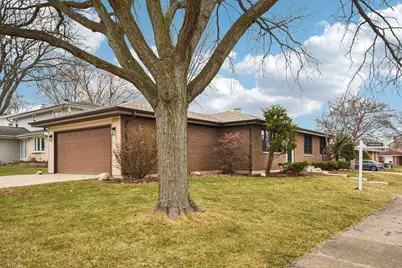 329 Antelope Trail, Carol Stream, IL 60188 - Photo 3