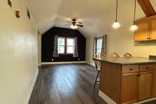 209 8th Ave, Mendota, IL 61342 - Photo 7