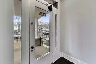 4335 N Damen Ave, Chicago, IL 60618 - Photo 3