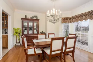 29 Cloverhill Cir, Bloomington, IL 61705 - Photo 9