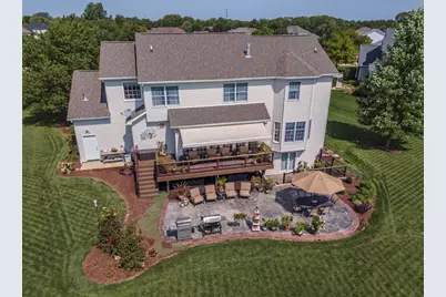 29 Cloverhill Circle, Bloomington, IL 61705 - Photo 5