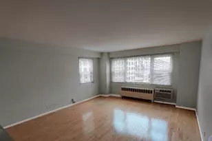 2909 N Sheridan Rd, Chicago, IL 60657 - Photo 3