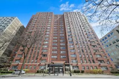 2909 N Sheridan Road #811, Chicago, IL 60657 - Photo 1