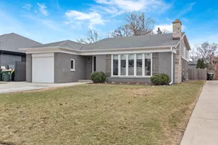 1915 Glenview Ave, Park Ridge, IL 60068 - Photo 1