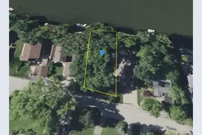 21803 W Lake Avenue, Round Lake, IL 60073 - Photo 3