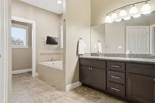 404 Victoria Dr, Washington, IL 61571 - Photo 17