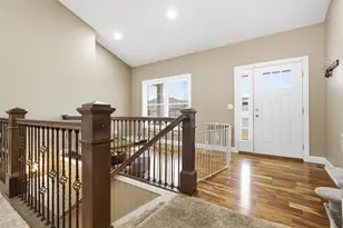 404 Victoria Dr, Washington, IL 61571 - Photo 5