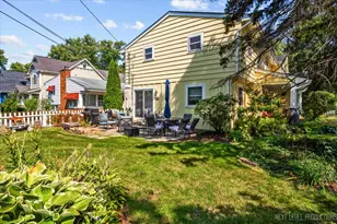 83 N Park Blvd, Glen Ellyn, IL 60137 - Photo 3