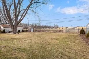 3708 Anne St, McHenry, IL 60050 - Photo 15