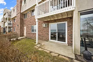 155 E Mill St, Wauconda, IL 60084 - Photo 15