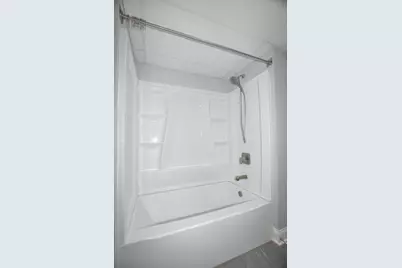 [Address not provided], Hickory Hills, IL 60457 - Photo 11