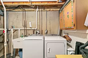 1180 Delta Dr, Elgin, IL 60123 - Photo 25