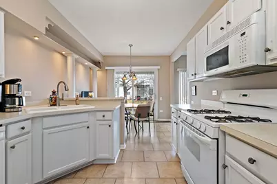 1180 Delta Drive #1180, Elgin, IL 60123 - Photo 11