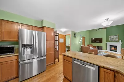 3195 Village Green Drive, Aurora, IL 60504 - Photo 7