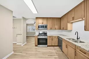 3448 Sally Dr, Steger, IL 60475 - Photo 7