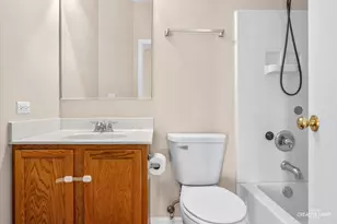 16141 Laurel Oak Dr, Crest Hill, IL 60403 - Photo 13