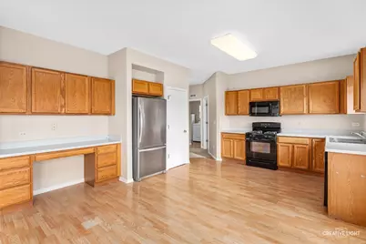 16141 Laurel Oak Drive, Crest Hill, IL 60403 - Photo 9