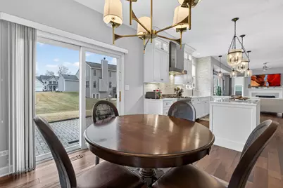 5285 Shotkoski Drive, Hoffman Estates, IL 60192 - Photo 9