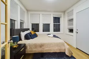 2437 W Walton St, Chicago, IL 60622 - Photo 11