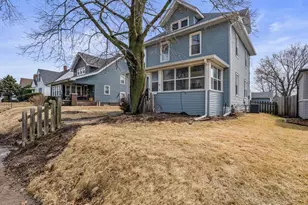 2416 21st Ave, Rock Island, IL 61201 - Photo 3