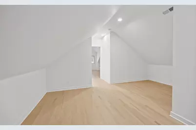 6119 N Mason Avenue, Chicago, IL 60646 - Photo 35