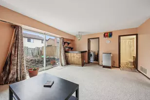 2065 Millpond Ln, Hanover Park, IL 60133 - Photo 21