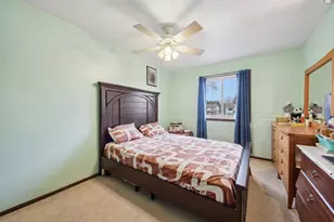 2065 Millpond Ln, Hanover Park, IL 60133 - Photo 11