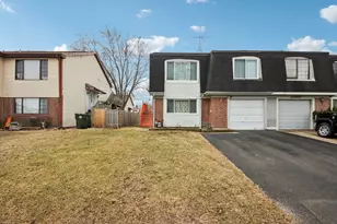 2065 Millpond Ln, Hanover Park, IL 60133 - Photo 3