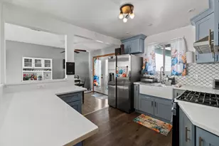 7624 Lockwood Ave, Burbank, IL 60459 - Photo 9