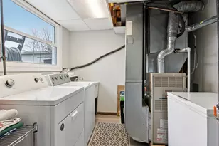 1811 Longmeadow Dr, Lindenhurst, IL 60046 - Photo 31