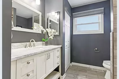 1811 Longmeadow Drive, Lindenhurst, IL 60046 - Photo 19