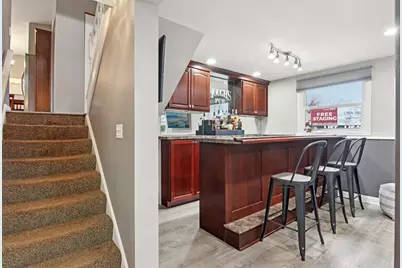 1811 Longmeadow Drive, Lindenhurst, IL 60046 - Photo 25