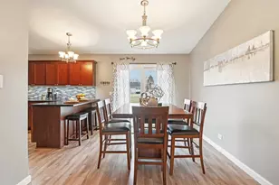 1811 Longmeadow Dr, Lindenhurst, IL 60046 - Photo 11