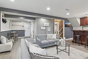 1811 Longmeadow Dr, Lindenhurst, IL 60046 - Photo 29