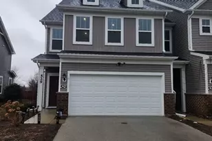 529 Wolverine Dr, Aurora, IL 60502 - Photo 1