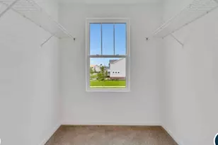 529 Wolverine Dr, Aurora, IL 60502 - Photo 9