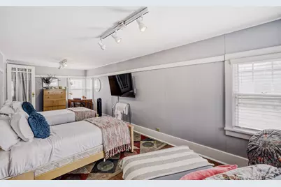 11 S Lake Street, Grayslake, IL 60030 - Photo 19