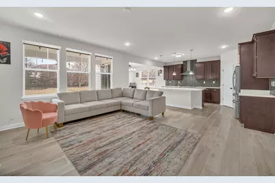 25 Commons Circle, Hawthorn Woods, IL 60047 - Photo 7