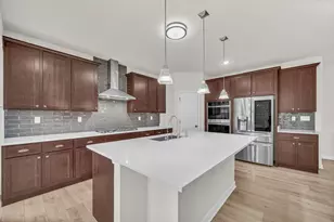 25 Commons Cir, Hawthorn Woods, IL 60047 - Photo 9