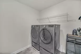 25 Commons Cir, Hawthorn Woods, IL 60047 - Photo 23