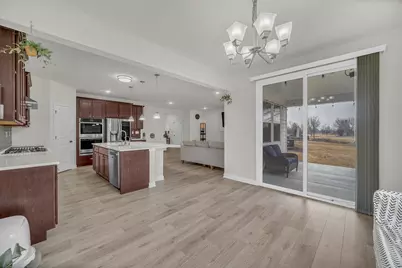 25 Commons Circle, Hawthorn Woods, IL 60047 - Photo 13