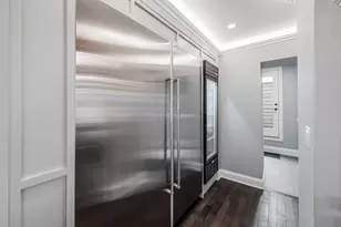 2712 W Sunnyside Ave, Chicago, IL 60625 - Photo 17