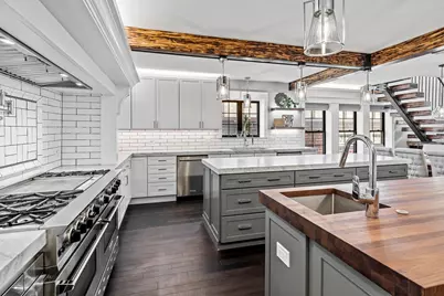 2712 W Sunnyside Avenue, Chicago, IL 60625 - Photo 13