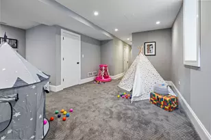 2712 W Sunnyside Ave, Chicago, IL 60625 - Photo 31