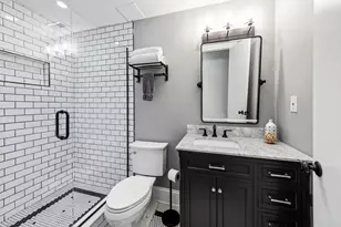 2712 W Sunnyside Ave, Chicago, IL 60625 - Photo 39