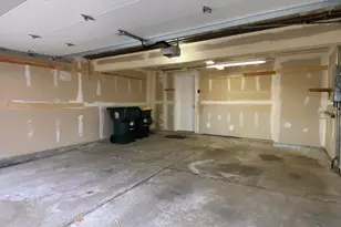 34 S Macgillis Dr, Round Lake, IL 60073 - Photo 15