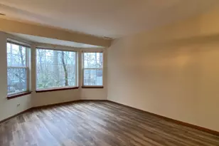 34 S Macgillis Dr, Round Lake, IL 60073 - Photo 11