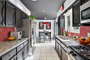 1403 Sheridan Rd, Wilmette, IL 60091 - Photo 7