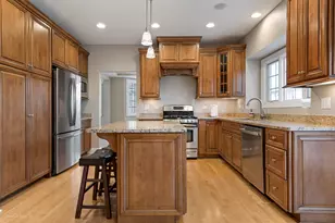 9234 Cloister Ct, Frankfort, IL 60423 - Photo 3