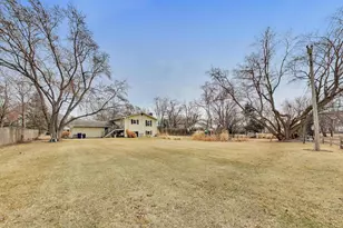 3S700 Delles Rd, Naperville, IL 60563 - Photo 33